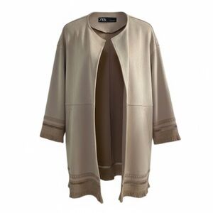 Zara jacket, boho chic and Coachella vibes! Size L never worn. Fringe